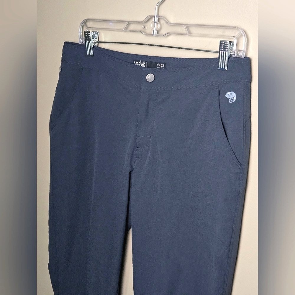 Women's Mountain Hardwear‎ Yumalina Utility Gorpcore Hiking Pants, Size 4 - Picture 2 of 4